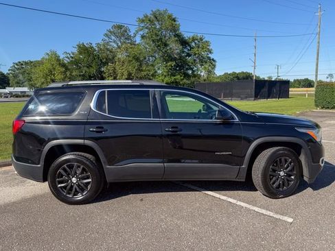 Used 2018 GMC Acadia SLT AWD/4WD image 3