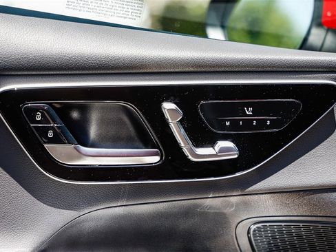 New 2025 Mercedes-Benz GLC 350e 4MATIC image 22