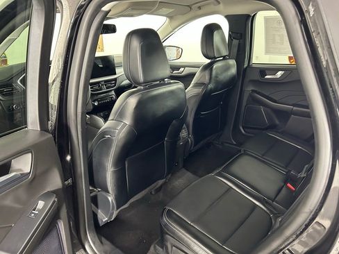 Used 2024 Ford Escape Platinum image 14