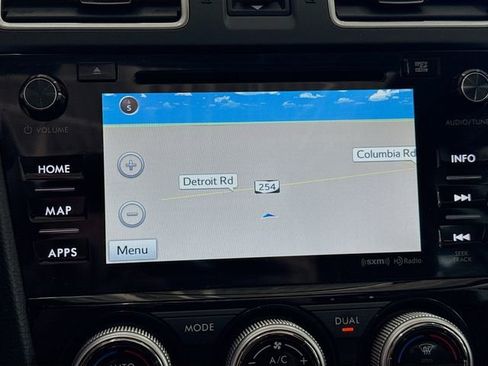 Used 2018 Subaru Forester 2.5i Touring AWD/4WD image 14