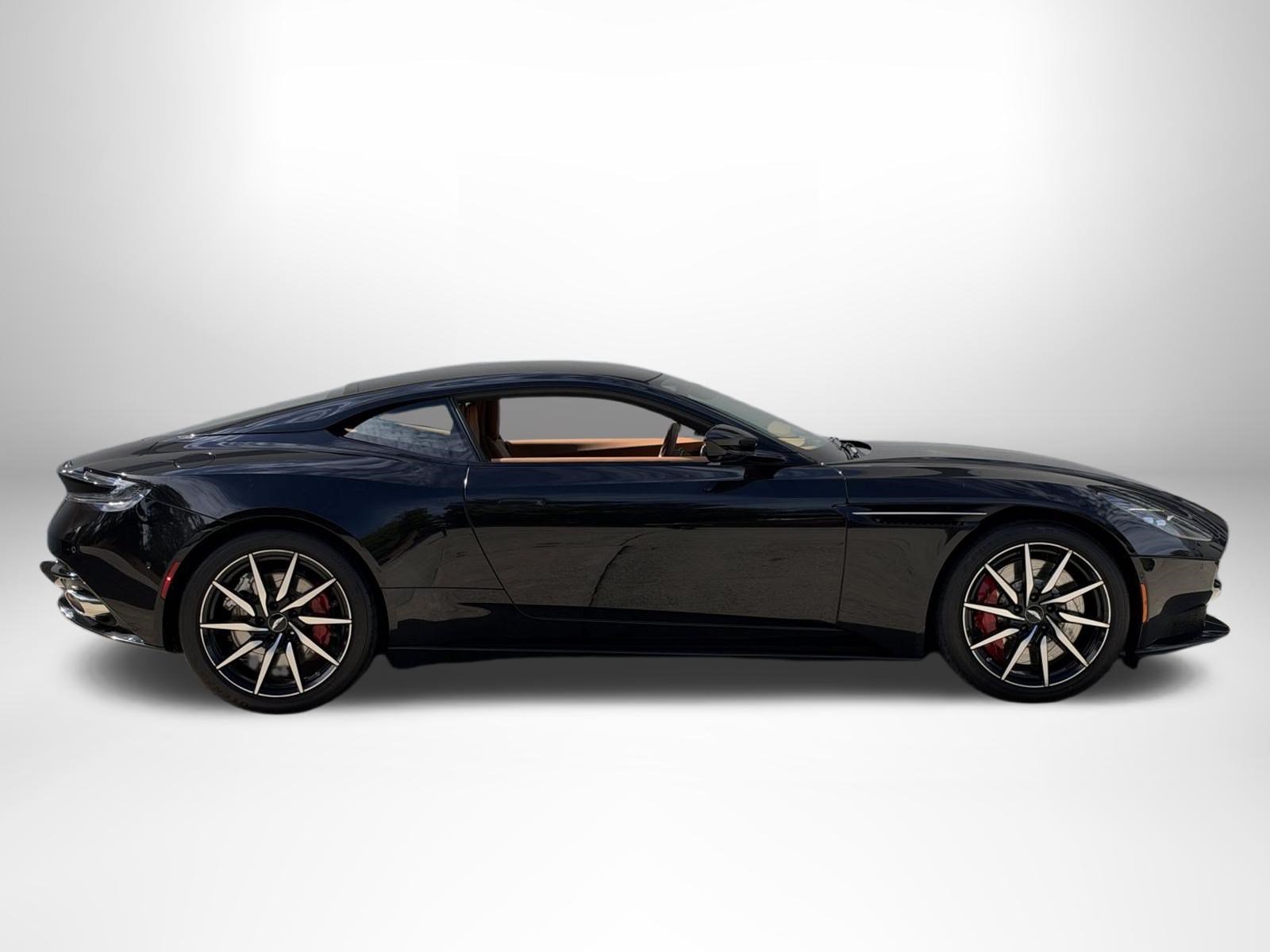 Used 2023 Aston Martin DB11 Coupe RWD image 13