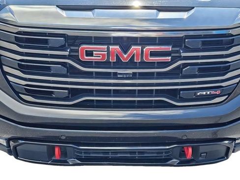 Used 2024 GMC Sierra 1500 AT4 w/ Technology Package AWD/4WD image 3