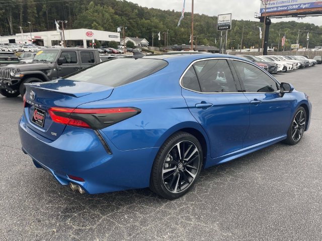 Used 2019 Toyota Camry XSE FWD image 4