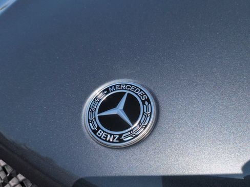 Used 2025 Mercedes-Benz GLE 350 4MATIC w/ AMG Line Exterior image 32