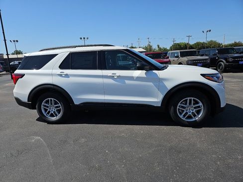 New 2026 Ford Explorer Active w/ Active Comfort Package RWD image 14