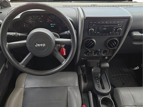 Used 2008 Jeep Wrangler X AWD/4WD image 10