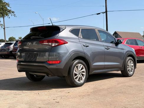 Used 2017 Hyundai Tucson SE FWD image 3