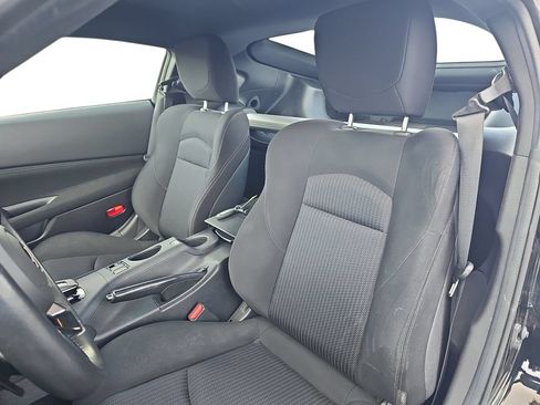Used 2025 Nissan Z Sport w/ Floor Mat Package RWD image 14