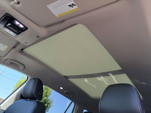 New 2026 Volkswagen Atlas SE image 7