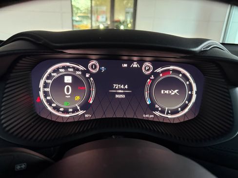 Used 2022 Aston Martin DBX image 42