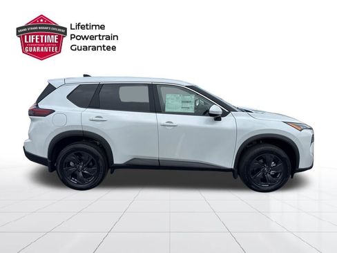 New 2026 Nissan Rogue SV FWD image 4