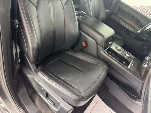 Used 2020 Ford Expedition Limited w/ Equipment Group 302A AWD/4WD image 39