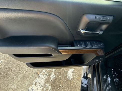 Used 2018 Chevrolet Silverado 1500 LTZ w/ Sport Package image 26