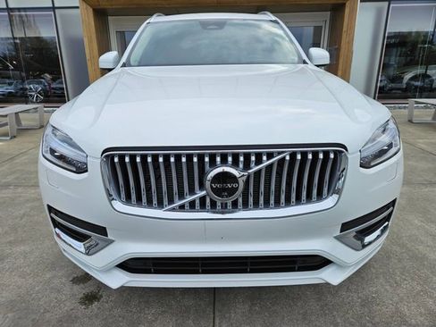 Certified 2024 Volvo XC90 B6 Ultimate AWD/4WD image 2