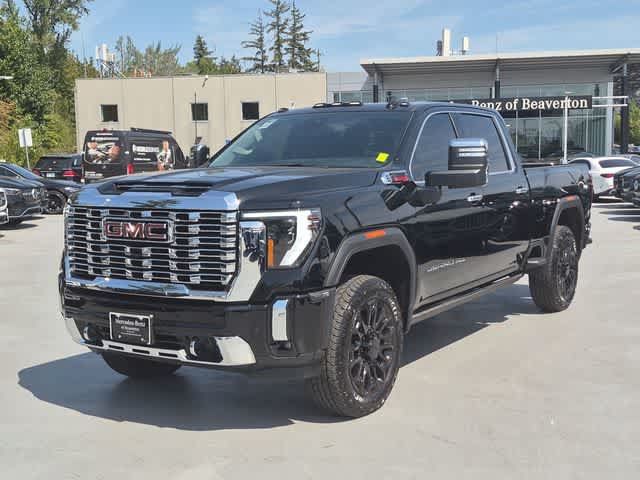 Used 2025 GMC Sierra 2500 Denali AWD/4WD image 4