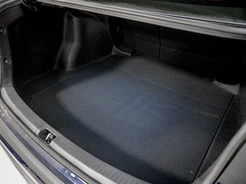 Used 2022 Toyota Corolla SE image 9