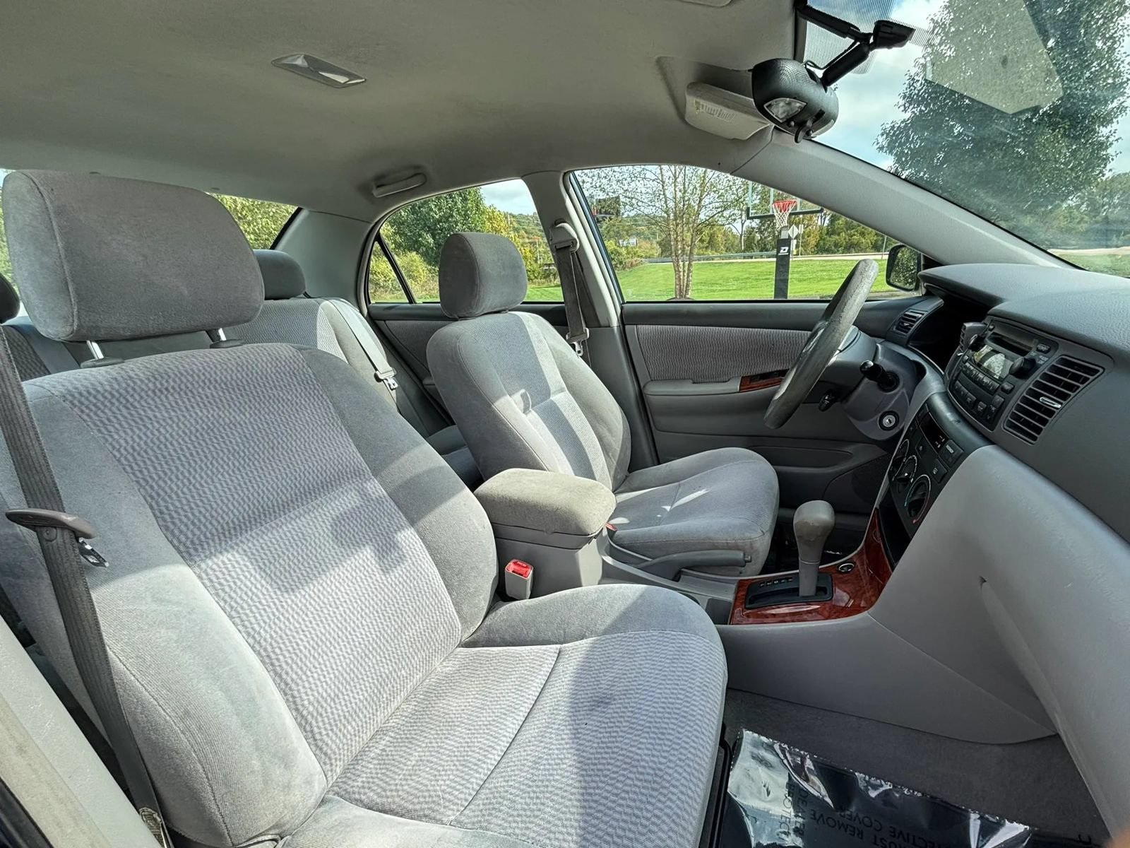 Used 2005 Toyota Corolla LE w/ JBL Value Pkg FWD image 12