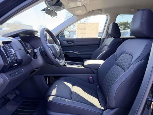 New 2026 Nissan Pathfinder SV image 16