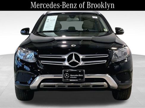 Used 2019 Mercedes-Benz GLC 300 4MATIC image 3