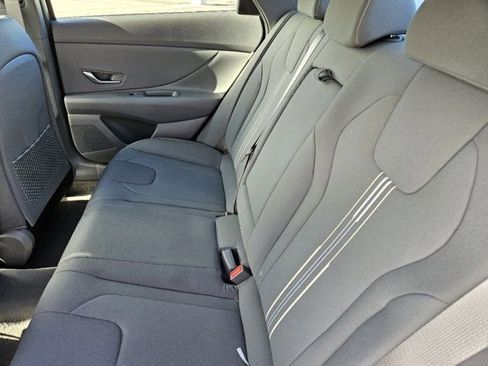 New 2025 Hyundai Elantra SEL image 13