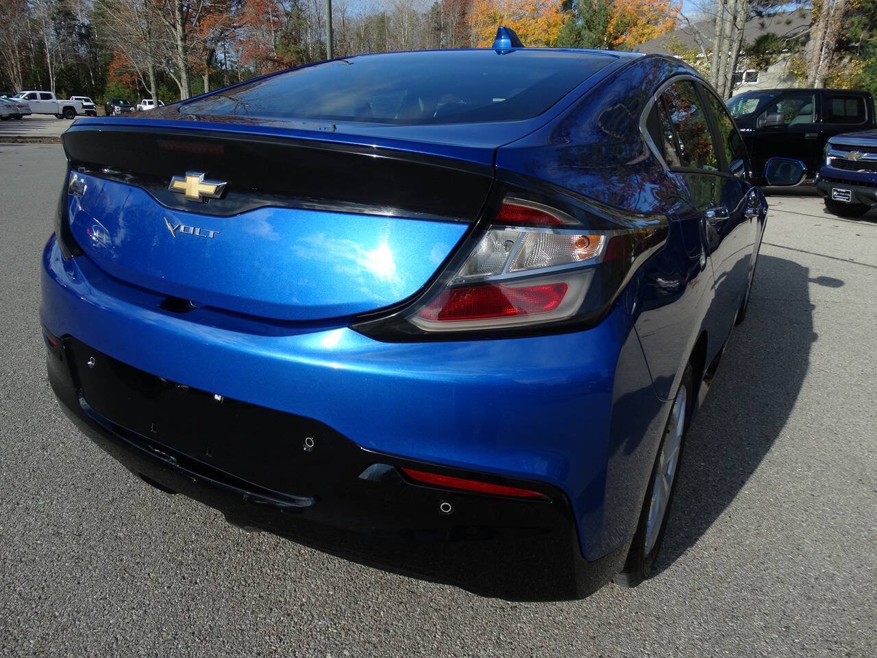 Used 2018 Chevrolet Volt Premier FWD image 9