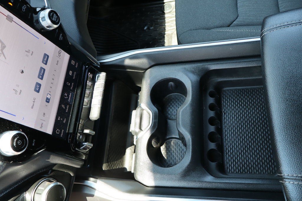 Used 2024 RAM 1500 Big Horn AWD/4WD image 26
