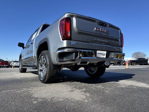 New 2026 GMC Sierra 1500 SLT w/ SLT Premium Plus Package image 8