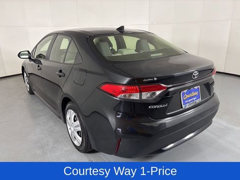 Used 2020 Toyota Corolla LE FWD image 8