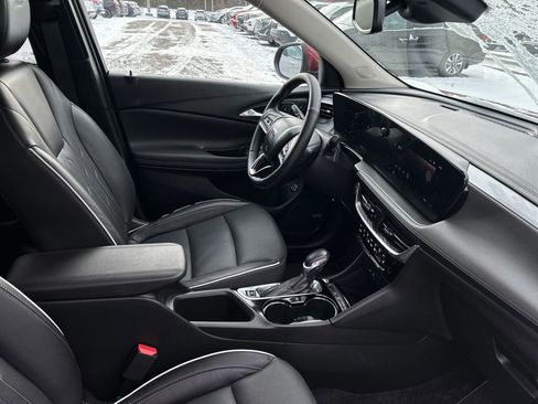 Used 2024 Buick Encore GX Avenir w/ Avenir Convenience Package image 27
