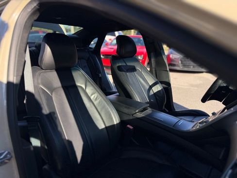 Used 2018 Lincoln MKZ Reserve image 32