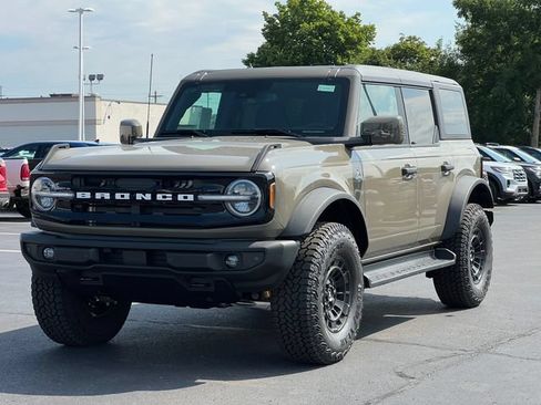 New 2026 Ford Bronco Outer Banks w/ Sasquatch Package AWD/4WD image 36