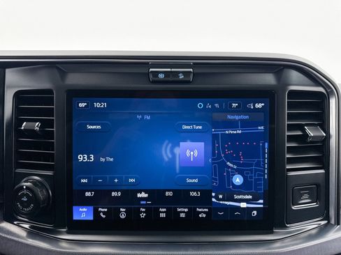 Used 2025 Ford F350 Platinum w/ Tremor Off-Road Package image 7