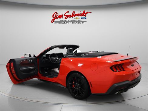 Used 2024 Ford Mustang GT Premium image 33