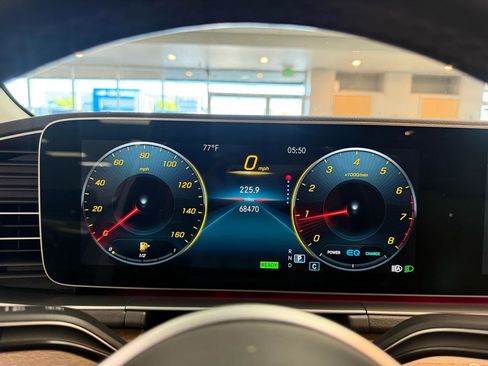 Used 2020 Mercedes-Benz GLS 450 4MATIC image 19