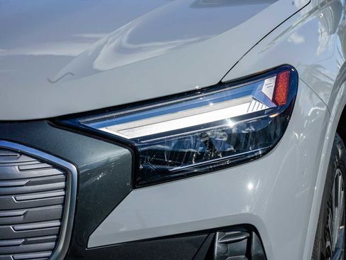 Used 2023 Audi Q4 e-tron Premium Plus w/ Premium Plus image 7