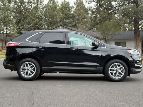Used 2024 Ford Edge SEL AWD/4WD image 3