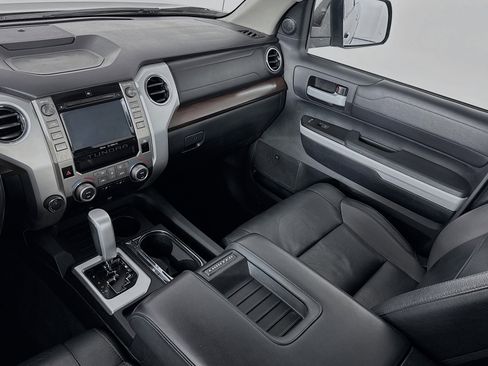 Used 2018 Toyota Tundra Limited w/ Limited Premium Package image 25