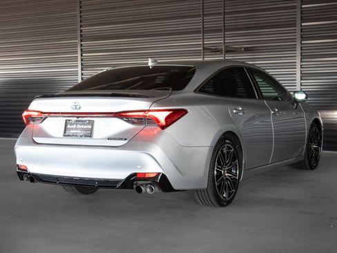 Used 2021 Toyota Avalon Touring w/ Advanced Safety Package FWD image 16