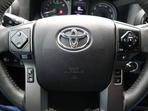 Used 2021 Toyota Tacoma TRD Off-Road w/ Technology Package image 20