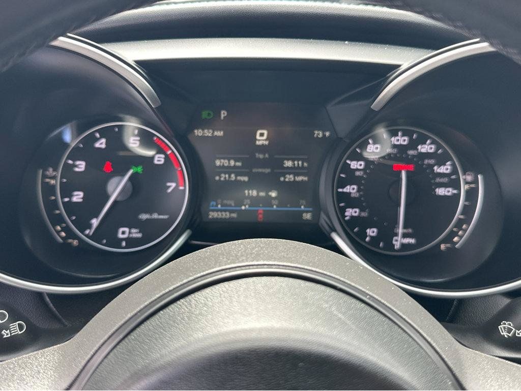 Used 2022 Alfa Romeo Giulia Ti AWD/4WD image 21