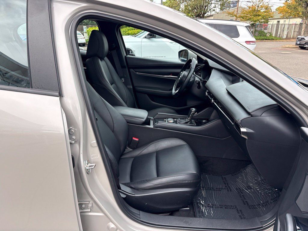 Used 2025 MAZDA MAZDA3 s FWD image 23