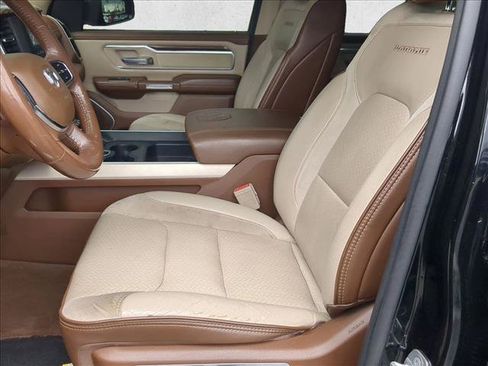 Used 2020 RAM 1500 Laramie RWD image 15