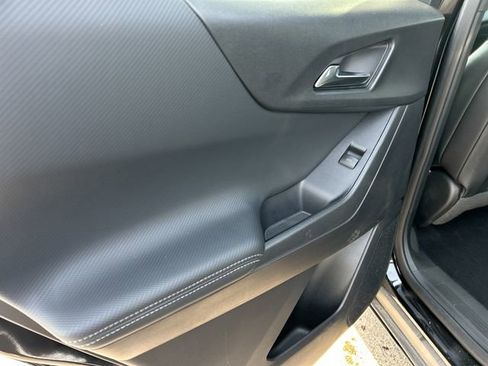 New 2026 Chevrolet Equinox LT w/ Convenience Package II FWD image 18