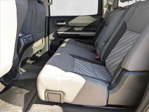 Used 2018 Toyota Tundra SR5 w/ SR5 Upgrade Package image 18