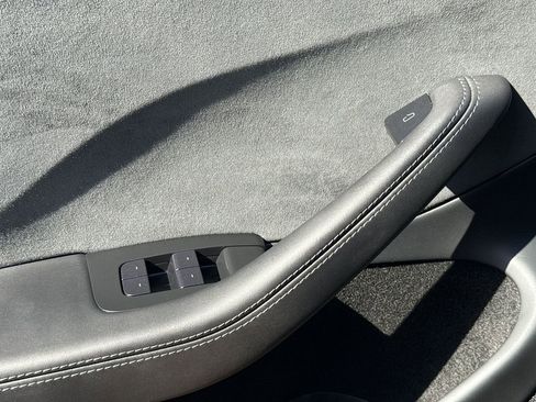 Used 2024 Tesla Model 3 Performance image 28