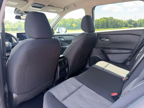 Certified 2025 Nissan Rogue SV FWD image 13