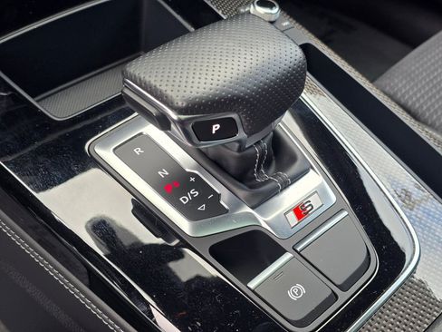 Used 2023 Audi SQ5 Prestige w/ Prestige Package AWD/4WD image 17