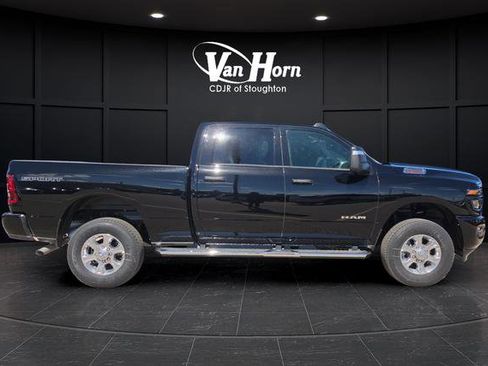 New 2026 RAM 2500 Big Horn AWD/4WD image 8
