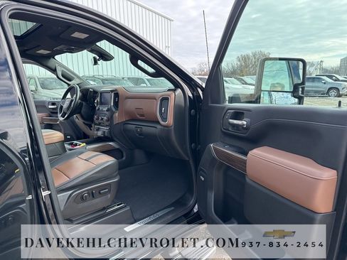 Used 2023 Chevrolet Silverado 3500 High Country w/ Z71 Off-Road Package image 26