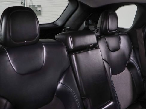 Used 2021 Jeep Cherokee Latitude Plus FWD image 27